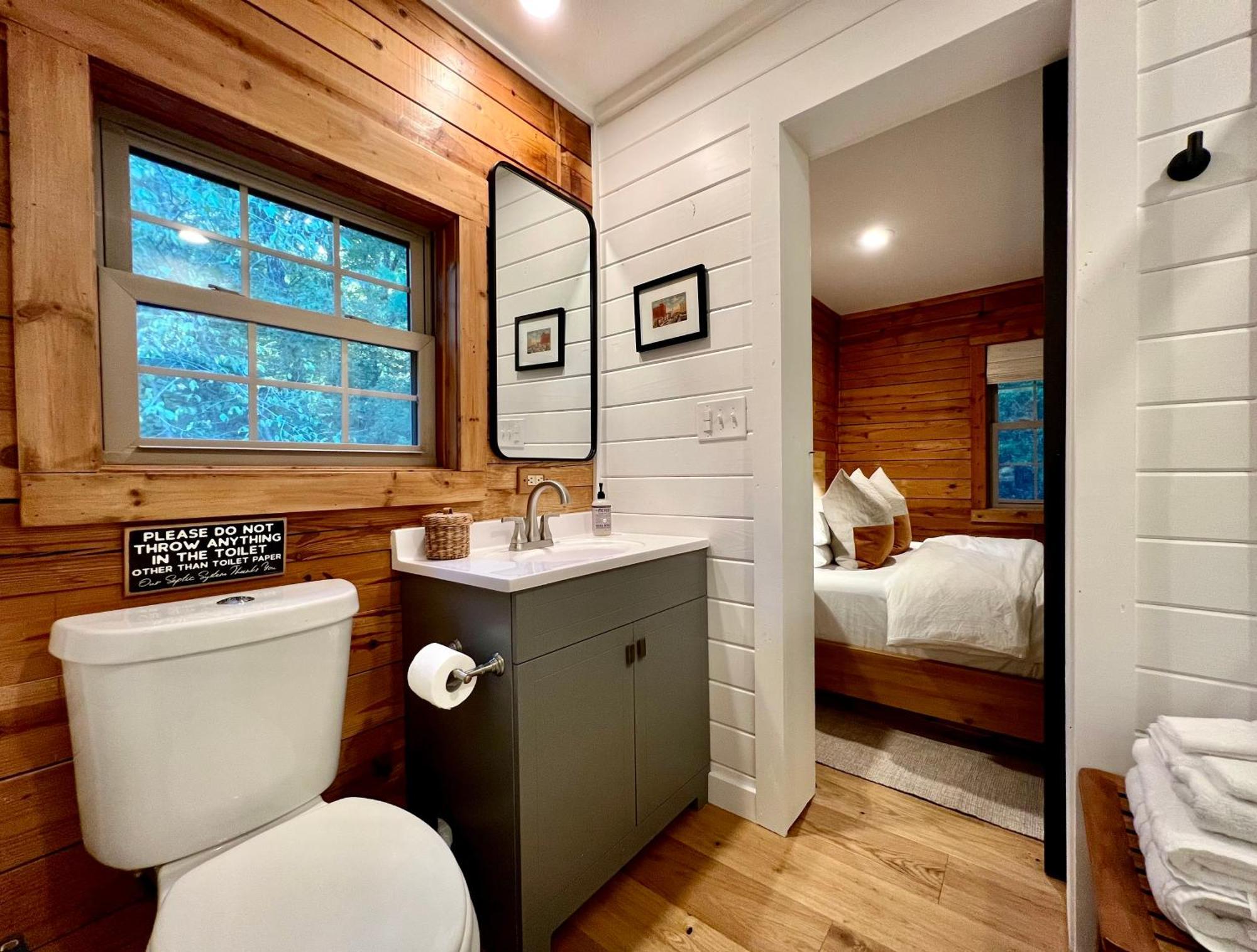 Glass Cabin Eureka Springs Bagian luar foto